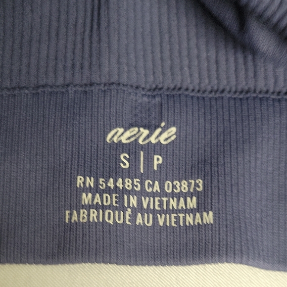 Aerie Blue Ribbed Sports Bra with Scoop Neckline - Picture 4 of 8